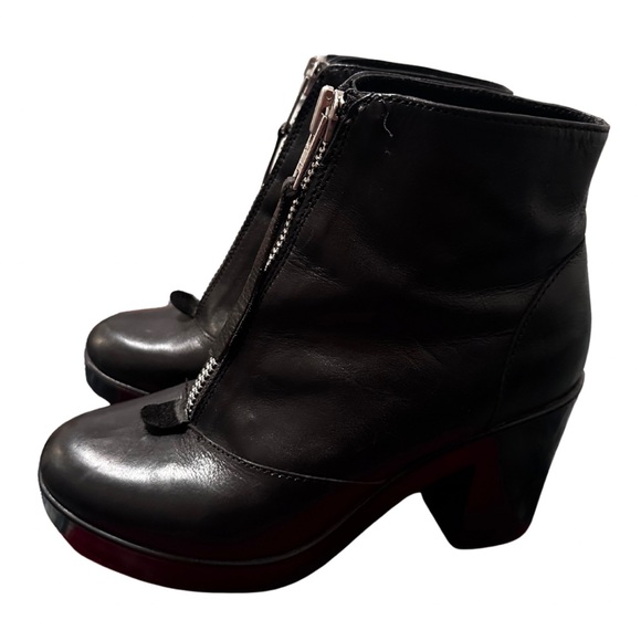 Topshop Black Leather Platform Ankle Boots with Front Zipper - Picture 2 of 13